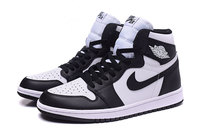 Buty męskie NIKE AIR JORDAN 1 RETRO 555088-010