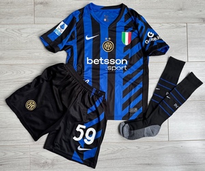 Dziecięcy zestaw piłkarski INTER MEDIOLAN home 24/25 NIKE (koszulka+spodenk+getry) #59 Zalewski
