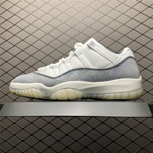 Buty męskie NIKE AIR JORDAN 11 Low  HQ7000-001