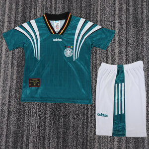 Dziecięcy zestaw piłkarski Niemcy away RETRO 96 Adidas (koszulka+spodenki) #18 Klinsmann