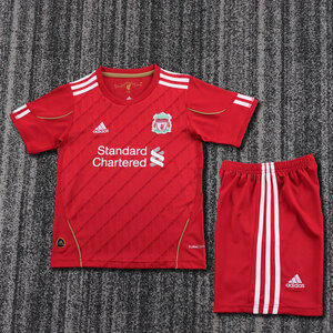 Dziecięcy zestaw piłkarski Liverpool FC home RETRO 2010 Adidas (koszulka+spodenki) #8 Gerrard