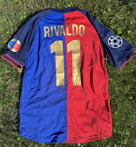 Koszulka piłkarska FC BARCELONA Home Retro 99/00 100th Anniversary Nike Rivaldo 11, roz.S