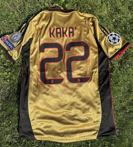 Koszulka piłkarska AC MILAN Retro 3rd 13/14 Adidas #22 Kaka, roz.M