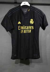 Koszulka piłkarska REAL MADRYT 3rd authentic Retro 23/24 ADIDAS #8 Kroos