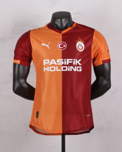 Koszulka piłkarska GALATASARAY home 25/26 Puma player version #45 Osimhen