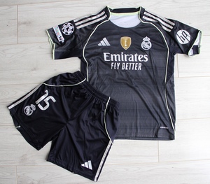 Dziecięcy zestaw piłkarski REAL MADRYT Away 25/26 Adidas (koszulka i spodenki) ARDA GÜLER roz. 145-155cm