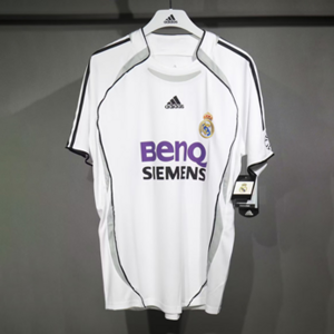 Koszulka piłkarska REAL MADRYT Home player version Retro 06/07 ADIDAS #9 Ronaldo