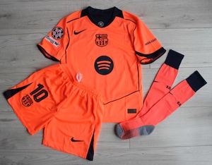 Dziecięcy zestaw piłkarski FC BARCELONA 3rd 25/26 Nike (koszulka, spodenki i getry) Lamine Yamal roz. 135-145cm