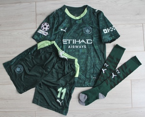 Dziecięcy zestaw piłkarski MANCHESTER CITY 4th 25/26 PUMA (koszulka+spodenki+getry) #11 Doku