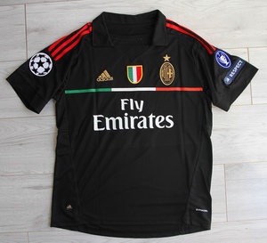 Koszulka piłkarska AC MILAN 3rd Retro 11/12 Adidas Ibrahimović, roz. M