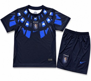 Dziecięcy zestaw piłkarski URUGWAJ Away World Cup 2026 NIKE (koszulka+spodenki)