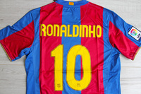Koszulka piłkarska FC BARCELONA Retro Home 07/08 Nike #10 Ronaldinho