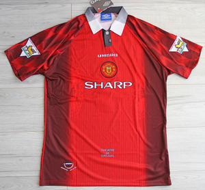 Koszulka piłkarska MANCHESTER UNITED Retro Home 96/97 Umbro #7 Cantona