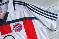 Koszulka piłkarska BAYERN Monachium Away Retro 2000/01 Adidas #15 Wojciechowski