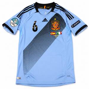 Koszulka piłkarska HISZPANIA Away Retro Adidas EURO 2012 #6 Iniesta