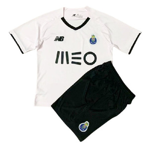 Dziecięcy zestaw piłkarski FC PORTO 3rd 21/22 New Balance (koszulka+spodenki)