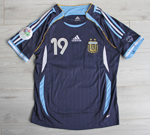 Koszulka piłkarska ARGENTYNA away Retro World Cup 2006 Adidas #19 MESSI