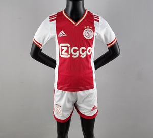 Dziecięcy zestaw piłkarski AJAX AMSTERDAM home 22/23 Adidas (koszulka+spodenki)