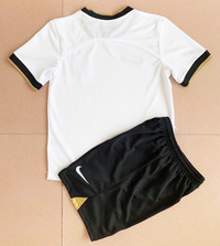 Dziecięcy zestaw piłkarski CORINTHIANS home 22/23 Nike (koszulka+spodenki)