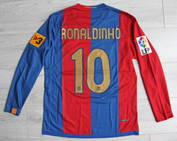 Koszulka piłkarska FC BARCELONA Retro Home 2006/07 Long sleeve Nike #10 Ronaldinho