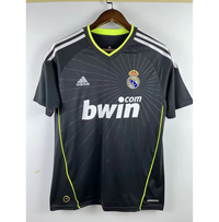 Koszulka piłkarska REAL MADRYT away Retro 10/11 ADIDAS #8 Kaka