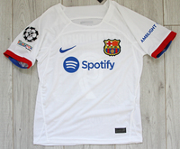 Dziecięcy zestaw piłkarski FC BARCELONA NIKE Away 23/24 (koszulka+spodenki+getry) #9 Lewandowski