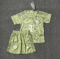 Dziecięcy zestaw piłkarski BAYERN MONACHIUM Oktoberfest 23/24 Adidas (koszulka+spodenki)