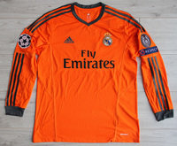 Koszulka piłkarska z długim rękawem REAL MADRYT Away Retro 13/14 Adidas #7 Ronaldo