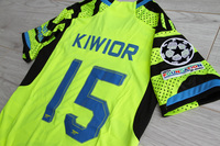 Dziecięcy zestaw piłkarski ARSENAL LONDYN Away 23/24 ADIDAS (koszulka+spodenki+getry) #15 Kiwior