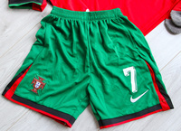 Dziecięcy zestaw piłkarski PORTUGALIA Home 2023/24 NIKE (koszulka+spodenki+getry) #7 RONALDO