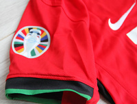 Dziecięcy zestaw piłkarski PORTUGALIA Home 2023/24 NIKE (koszulka+spodenki+getry) #7 RONALDO