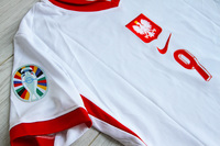 Dziecięcy zestaw piłkarski POLSKA NIKE Home EURO 2024 (koszulka i spodenki) #9 Lewandowski