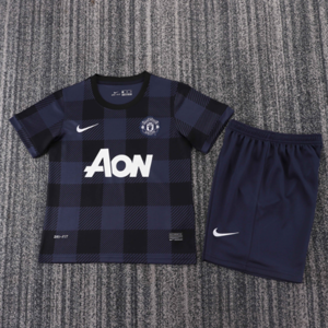 Dziecięcy zestaw piłkarski Manchester United away RETRO 13/14 Nike (koszulka+spodenki) #10 Rooney