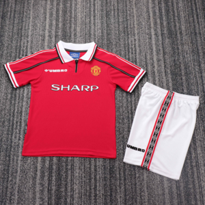 Dziecięcy zestaw piłkarski Manchester United home RETRO 98/99 Umbro(koszulka+spodenki) #7 Beckham