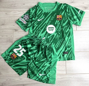 Dziecięcy zestaw bramkarski FC BARCELONA 24/25 NIKE (koszulka+spodenki) #25 Szczęsny