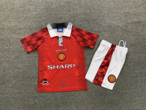 Dziecięcy zestaw piłkarski Manchester United home RETRO 96/97 Umbro(koszulka+spodenki) #7 Cantona